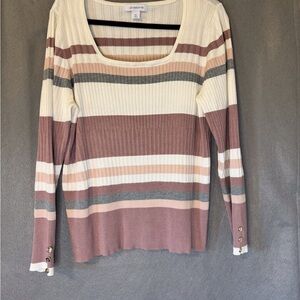 Liz Claiborne Ribbed Sweater in Cream and Pink. Excellent Condition.